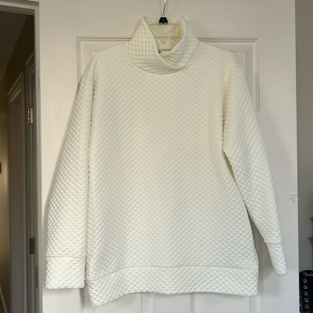 New balance large cream quilted pullover in great condition